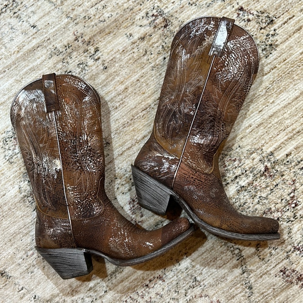 Ariat Lively Western Cowgirl boots - Picture 2 of 4